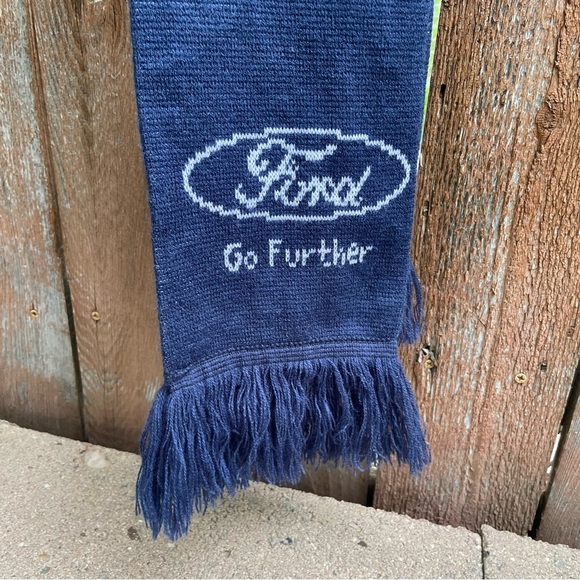 NFL COWBOYS Unisex Navy Scarf with White Logo - Picture 2 of 8